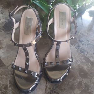 🎉HP 🎉SOLD  Valentino Rockstud Wedge Heels